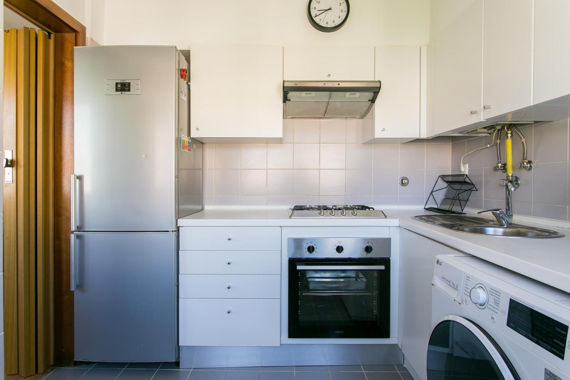 Apartamento Central E Confortavel Junto Ao Bairro Da Graca Lissabon Exterior foto